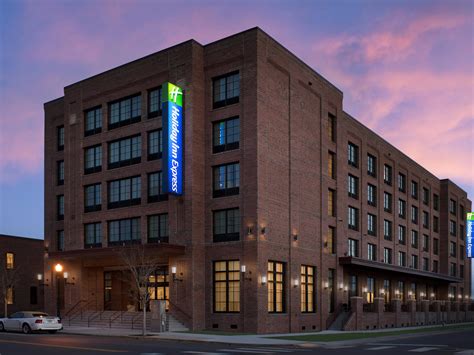 Holiday Inn Express Pensacola Downtown, an IHG Hotel